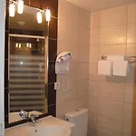 Hotell Roc De Massabielle 3*