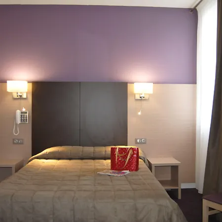 大鹏岩洞酒店 酒店 卢德