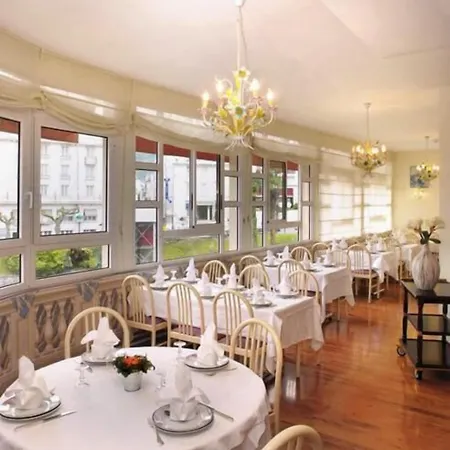 Hotel Roc De Massabielle Lourdes