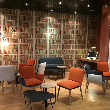 Roc De Massabielle Lourdes